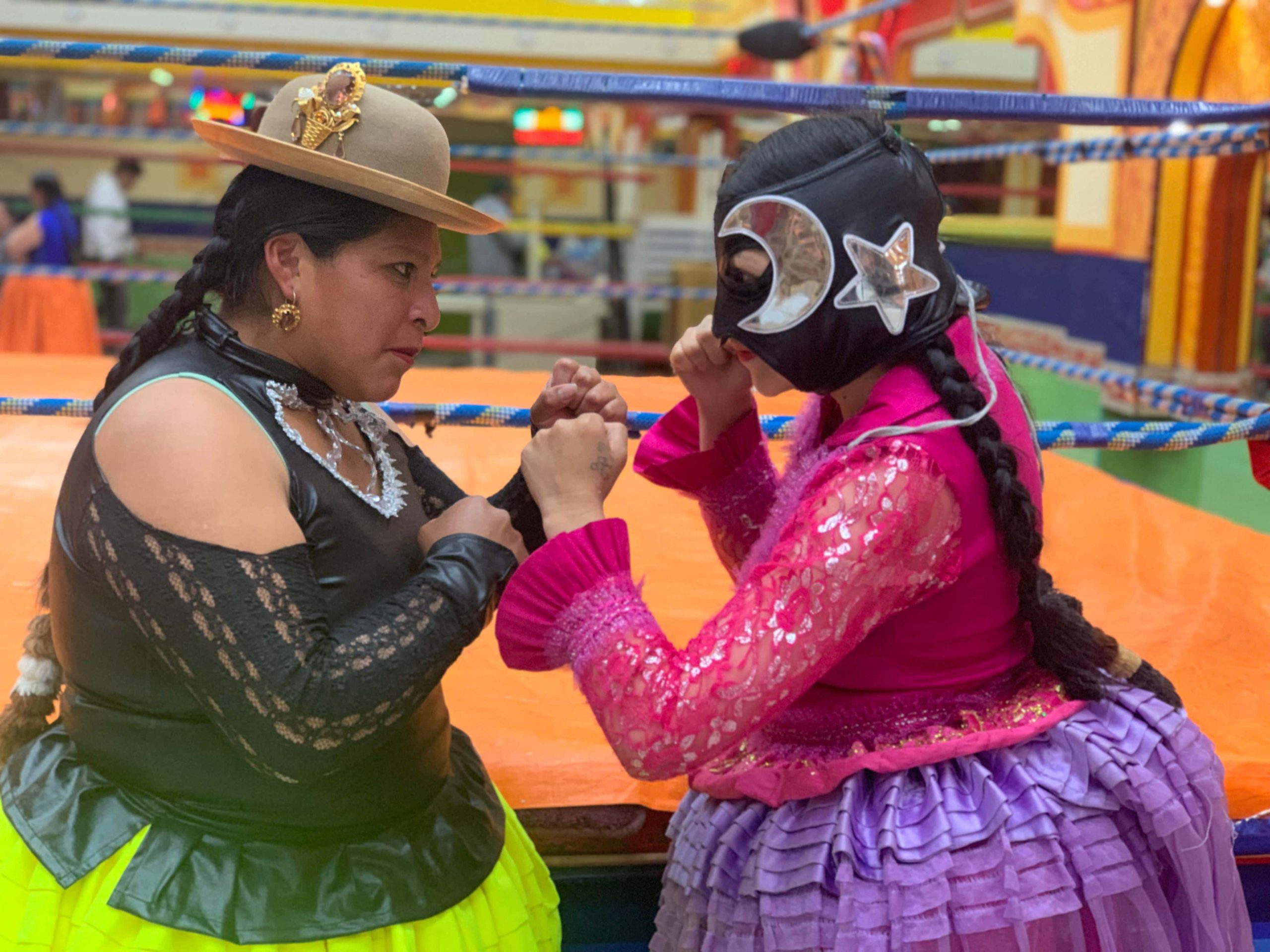 cholitas-wrestling-la-paz-authentic-show.jpg