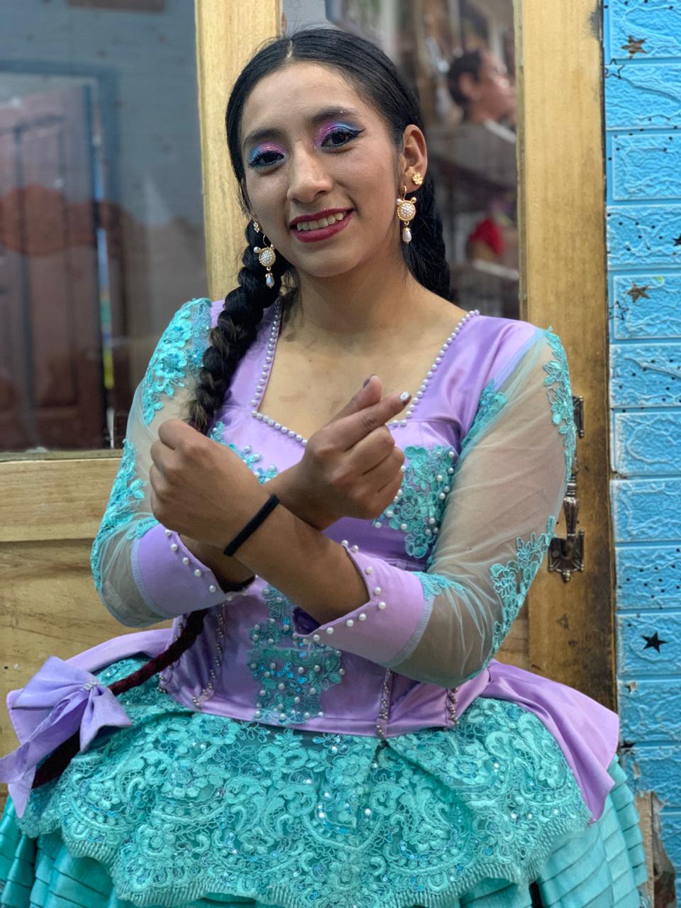 How to go to Cholitas Wrestling